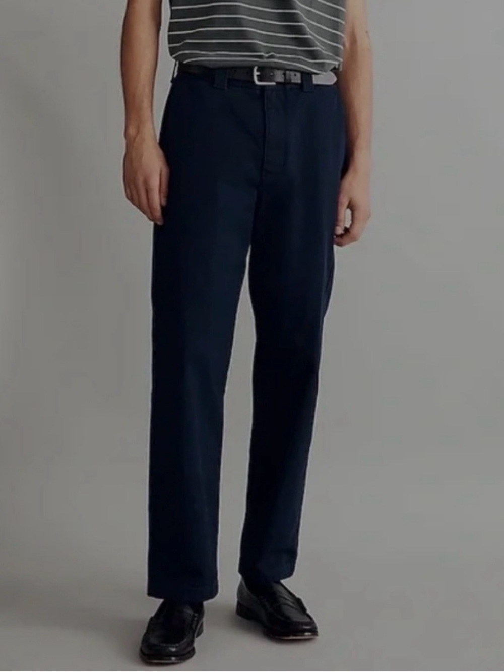 Like new. Madewell Navy Vintage Straight Pants Men’s 32 x 32